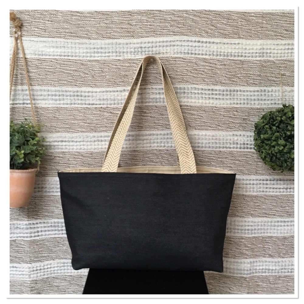 HBBK Cruise and Resort Luxury Vegan Tote - Picture 8 of 8